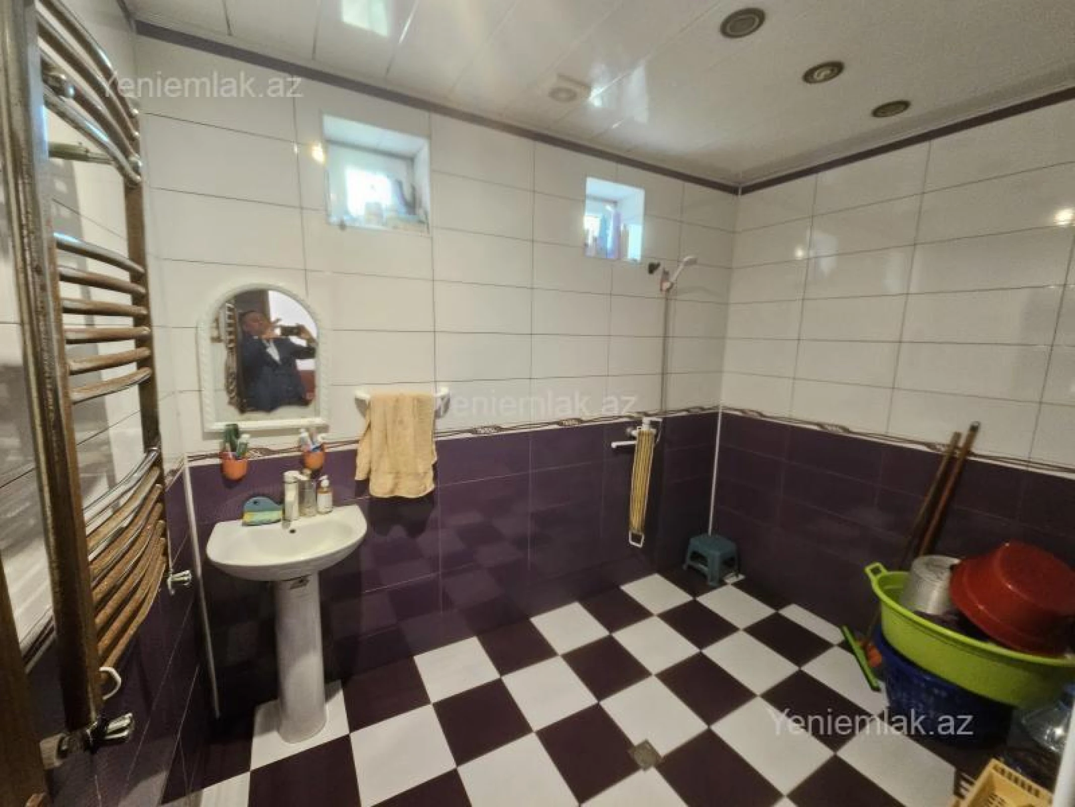 Satılır 5 otaqlı həyət evi 200 m²