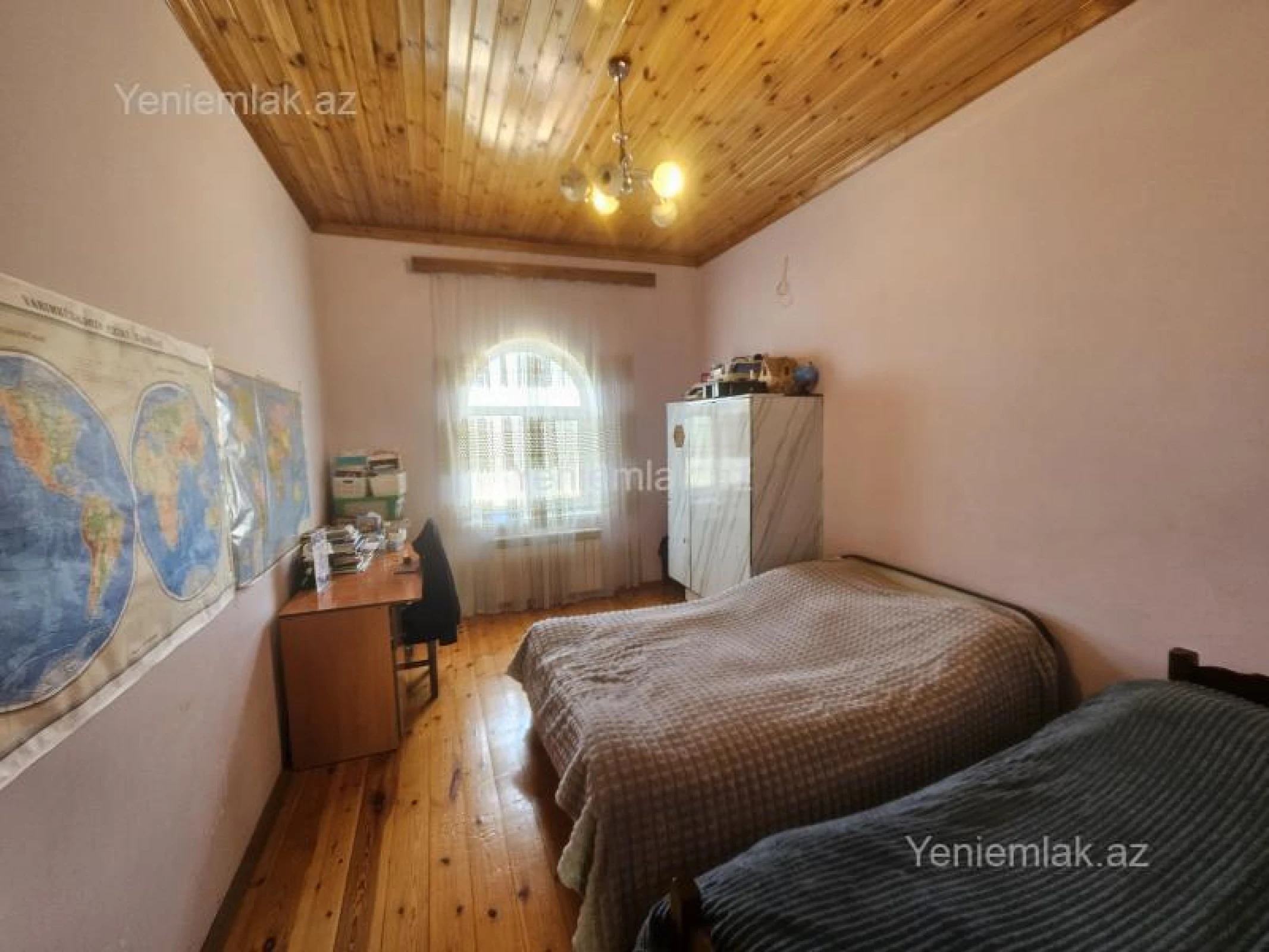 Satılır 5 otaqlı həyət evi 200 m²