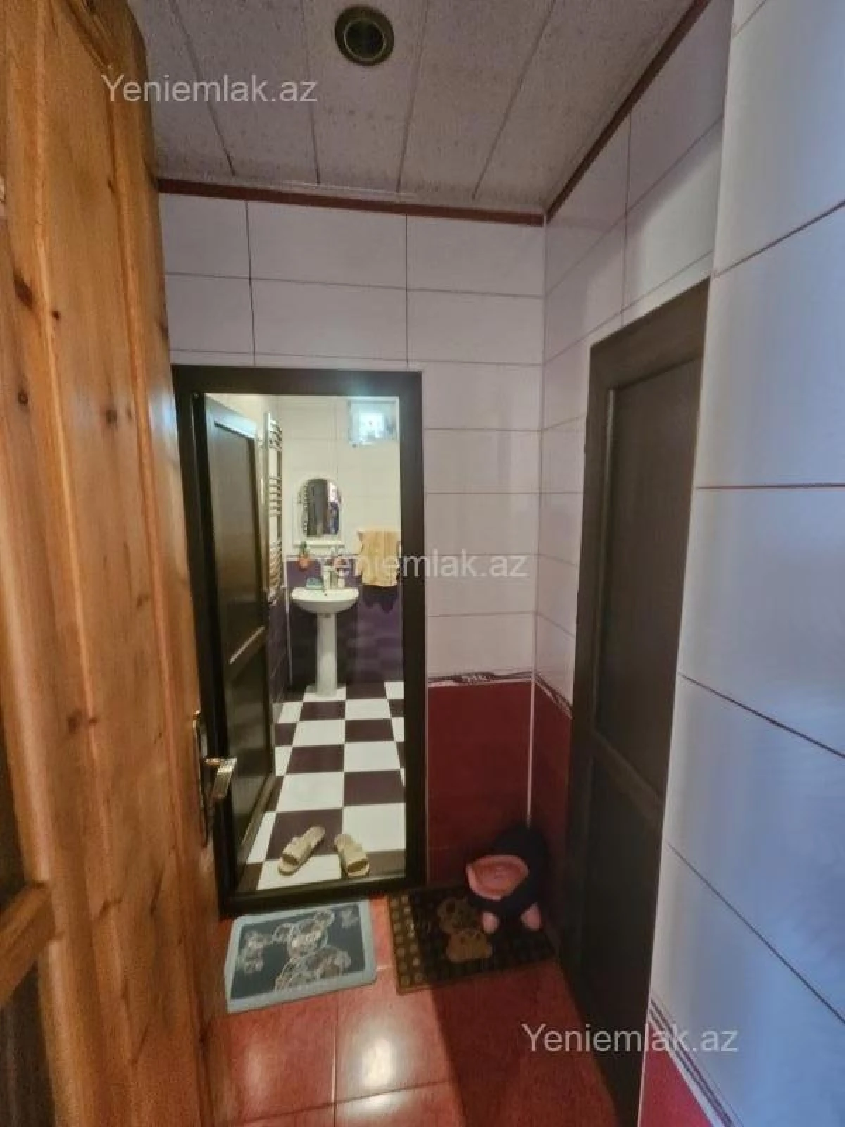 Satılır 5 otaqlı həyət evi 200 m²