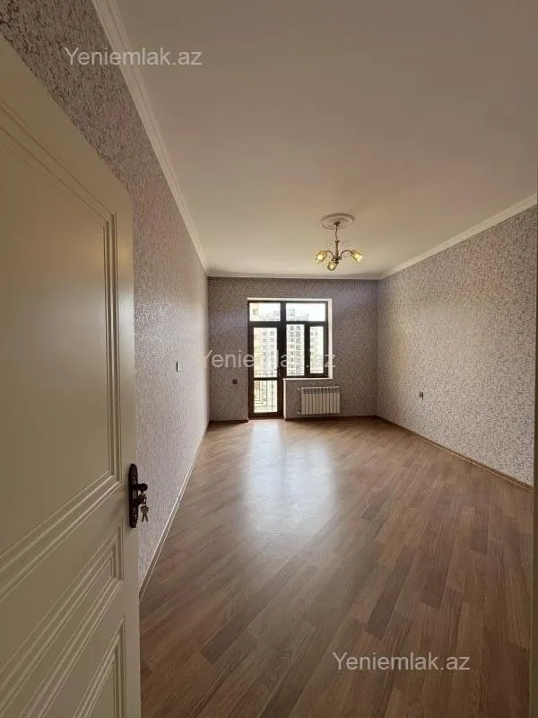 Satılır 2 otaqlı yeni tikili 102 m²