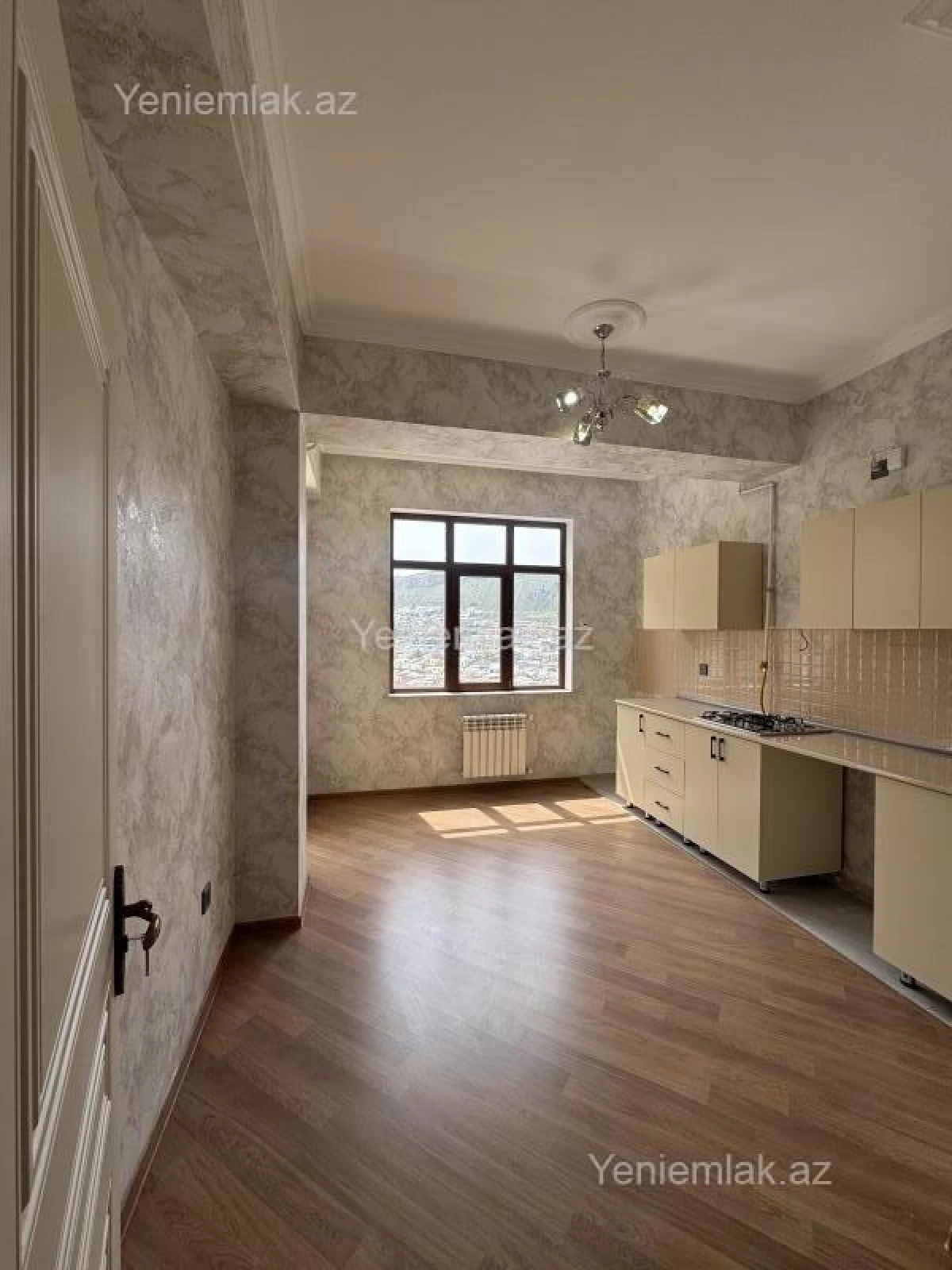 Satılır 2 otaqlı yeni tikili 102 m²