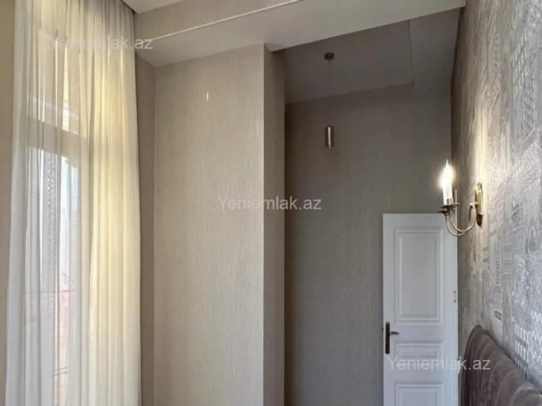 Satılır 3 otaqlı yeni tikili 105 m²