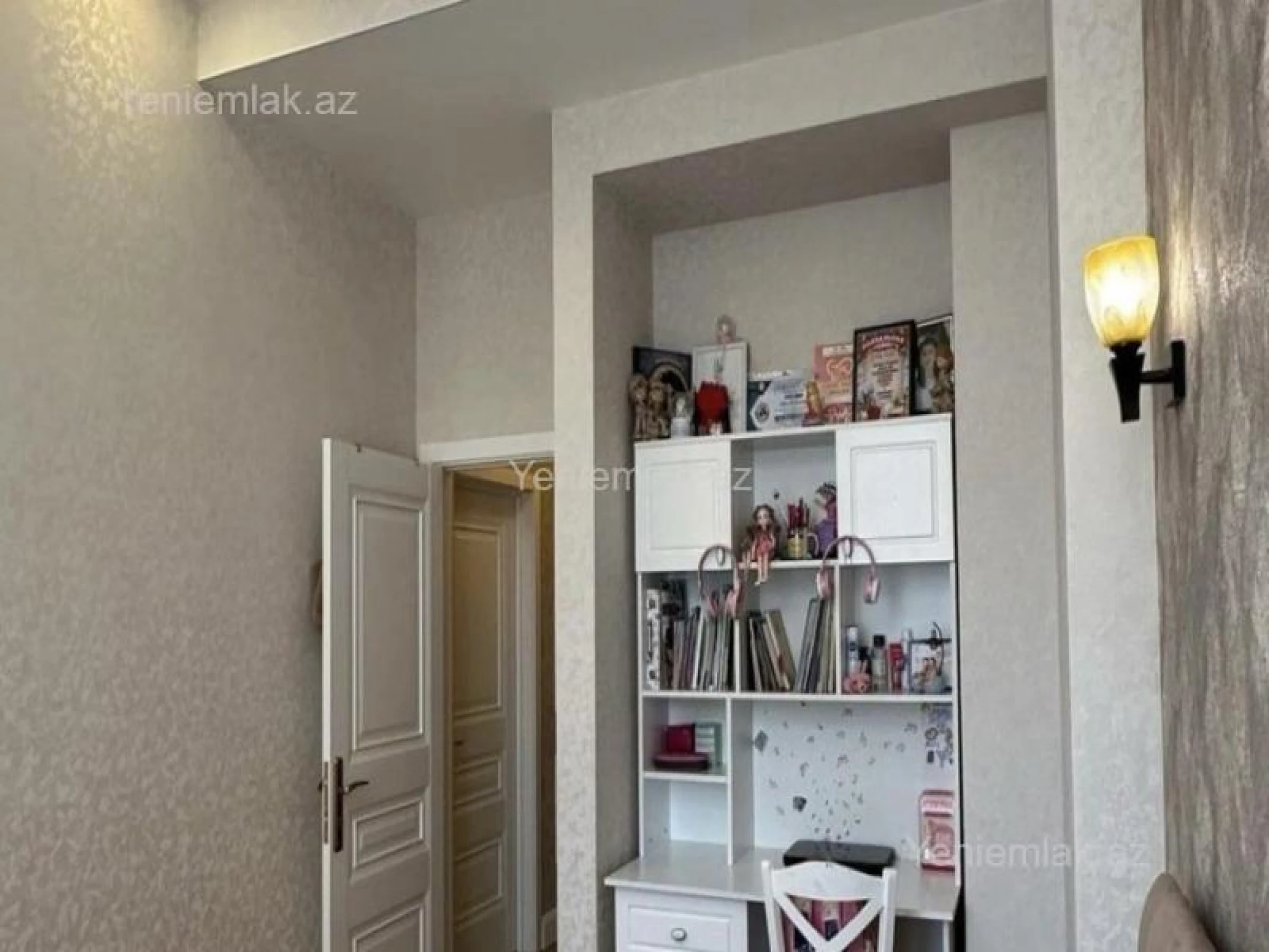 Satılır 3 otaqlı yeni tikili 105 m²