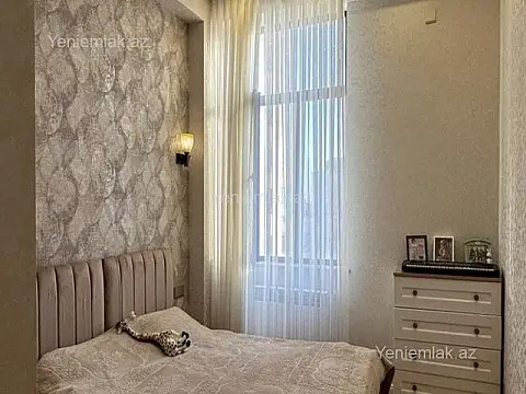 Satılır 3 otaqlı yeni tikili 105 m²