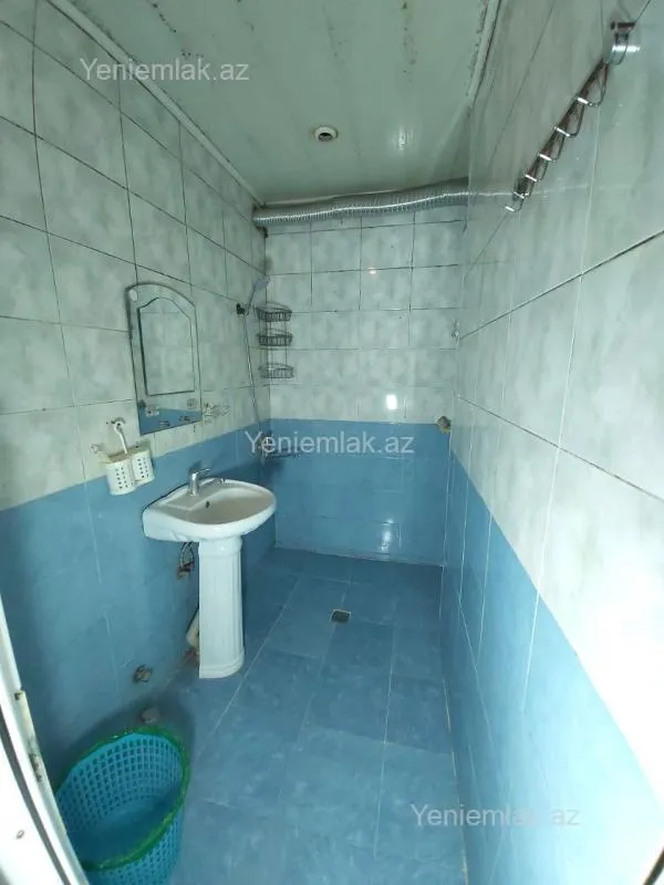 Satılır 3 otaqlı köhnə tikili 80 m²