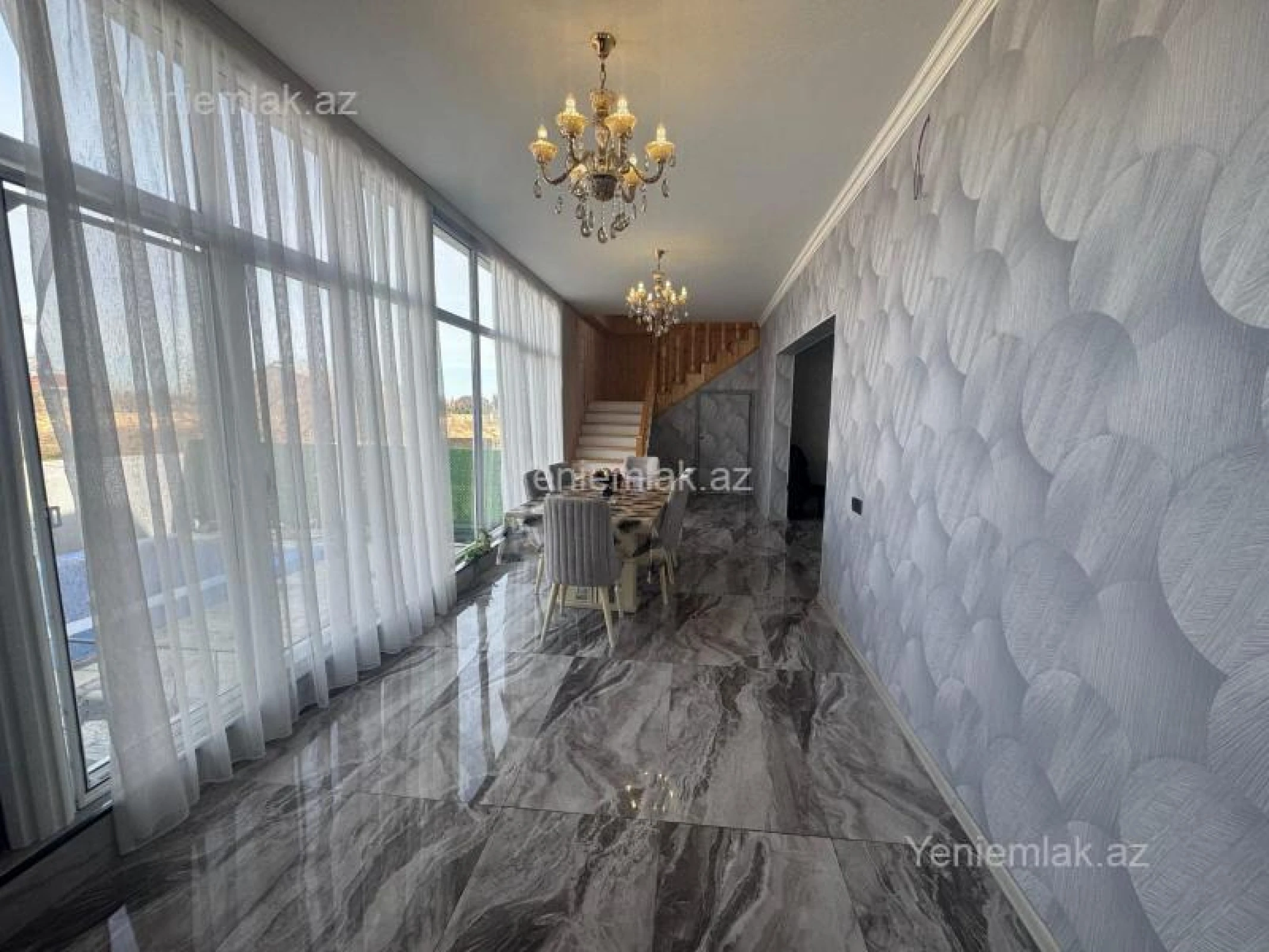 Satılır 5 otaqlı həyət evi 100 m²