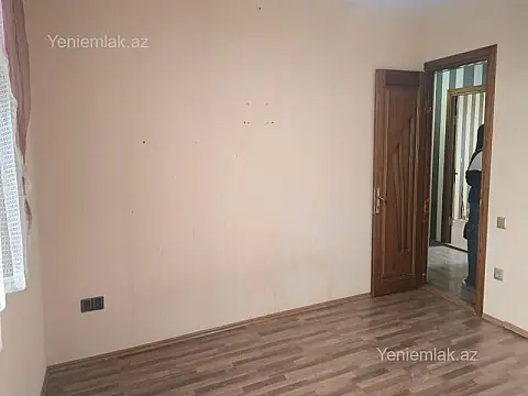 Satılır 2 otaqlı köhnə tikili 52 m²