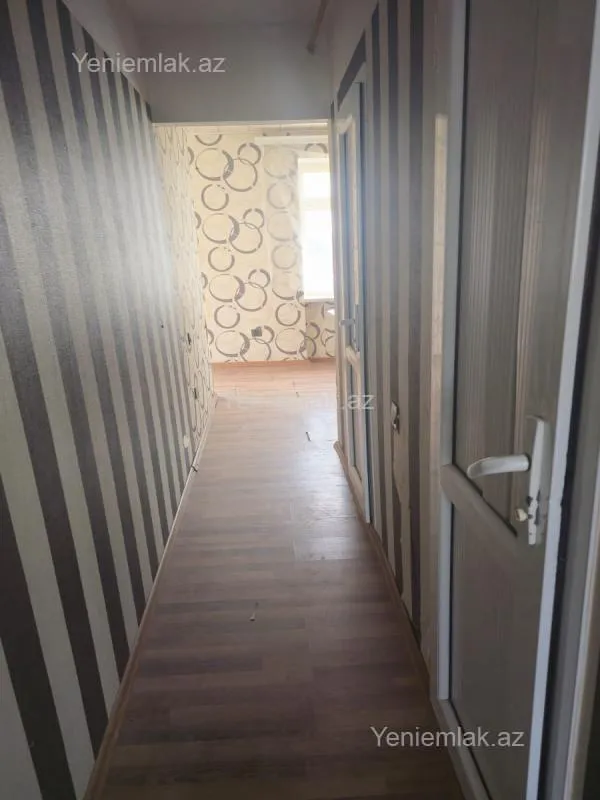 Satılır 2 otaqlı köhnə tikili 52 m²