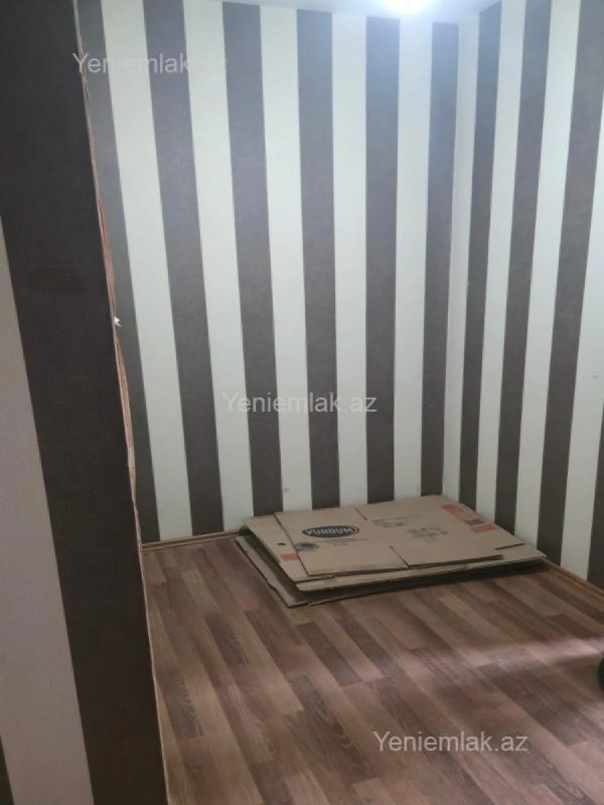 Satılır 2 otaqlı köhnə tikili 52 m²