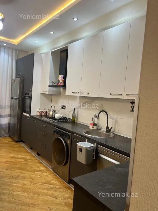 Satılır 2 otaqlı yeni tikili 78 m²