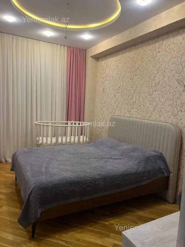 Satılır 2 otaqlı yeni tikili 78 m²
