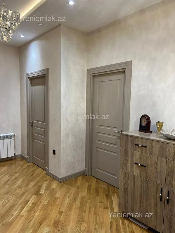 Satılır 2 otaqlı yeni tikili 78 m²