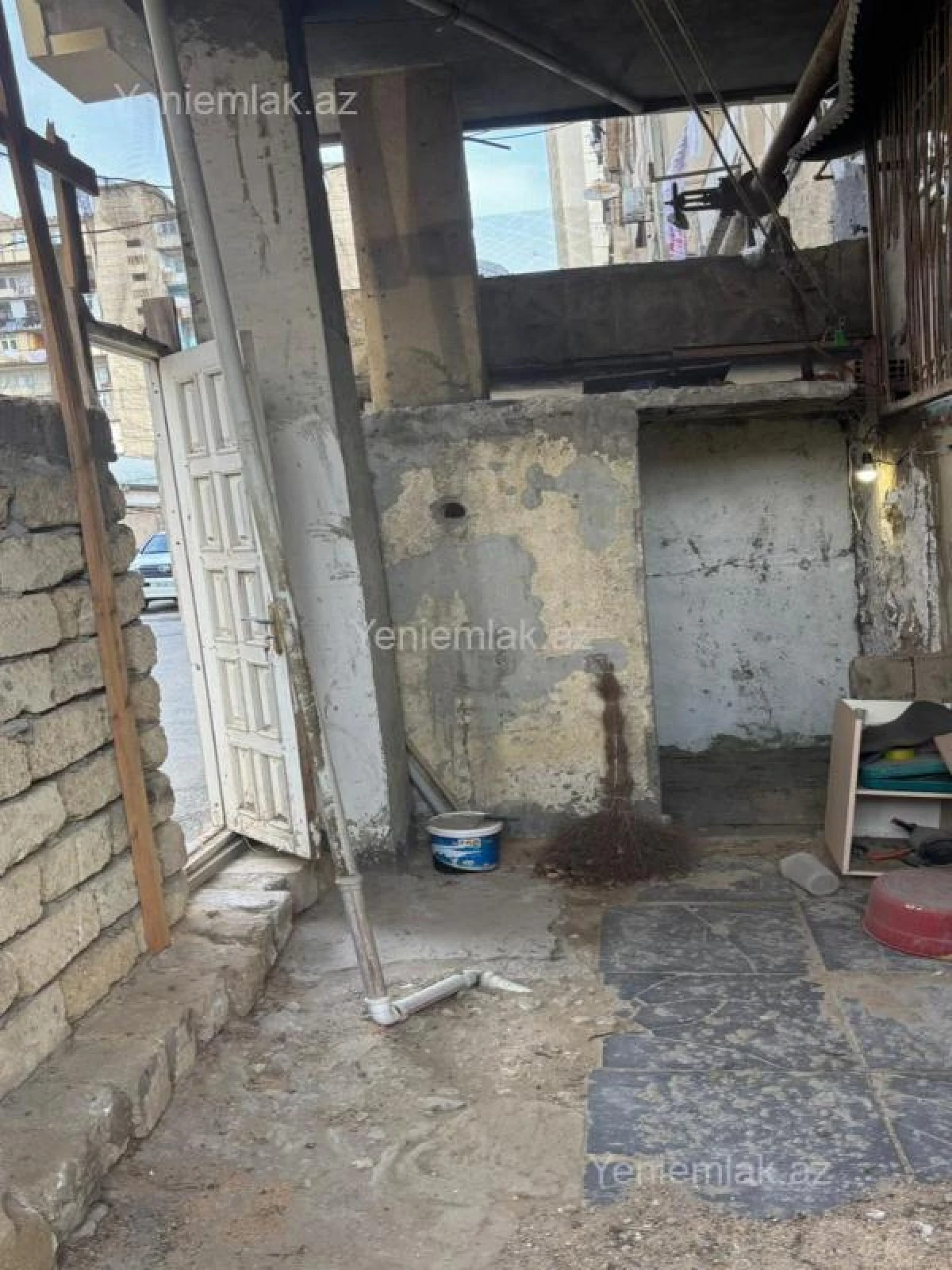 Satılır 1 otaqlı köhnə tikili 45 m²