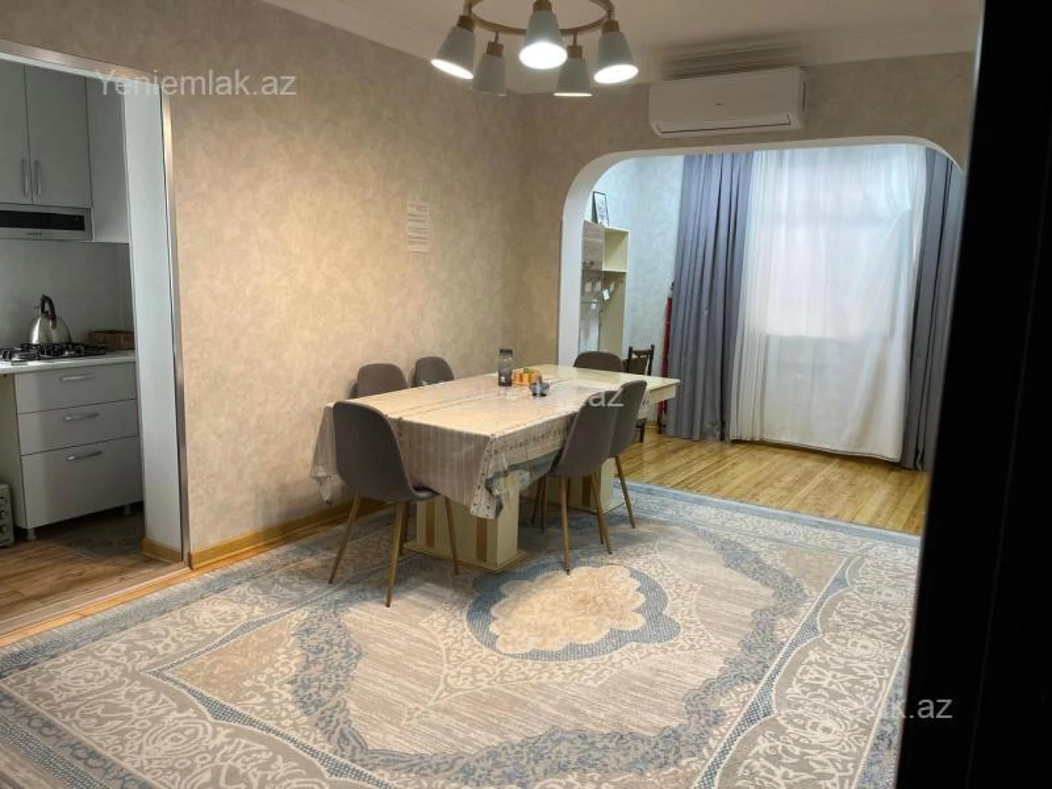 Satılır 1 otaqlı köhnə tikili 45 m²