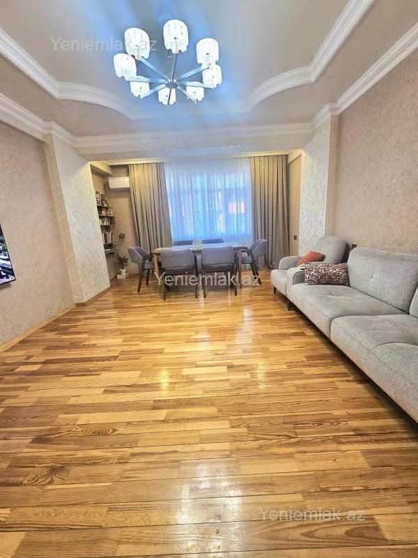 Satılır 3 otaqlı yeni tikili 120 m²
