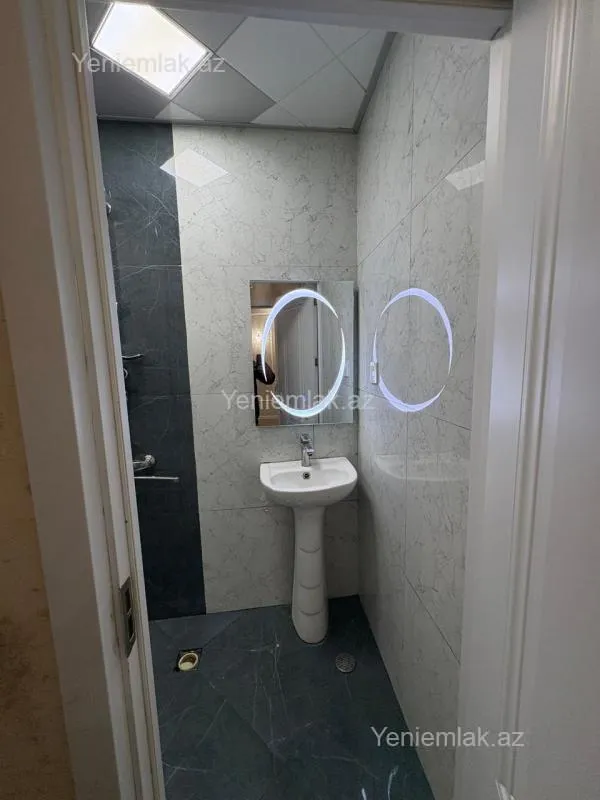 Satılır 2 otaqlı köhnə tikili 40 m²