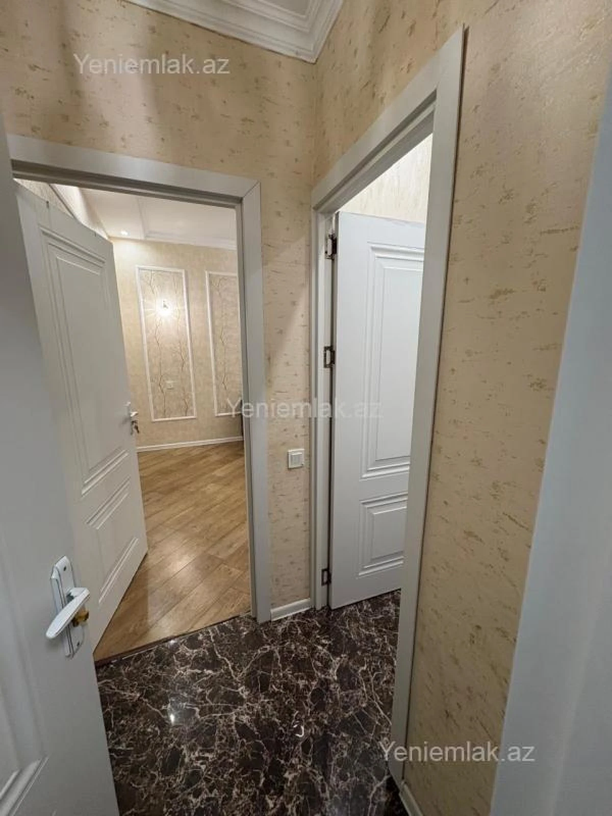Satılır 2 otaqlı köhnə tikili 40 m²
