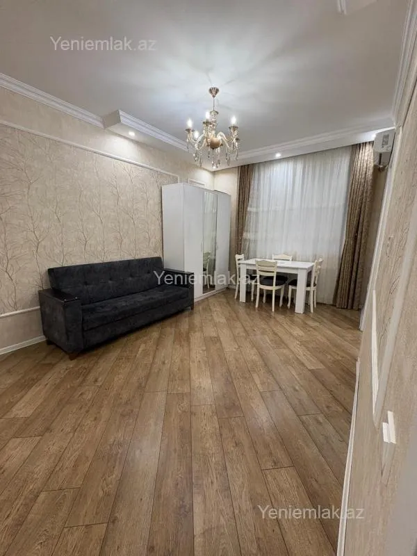 Satılır 2 otaqlı köhnə tikili 40 m²