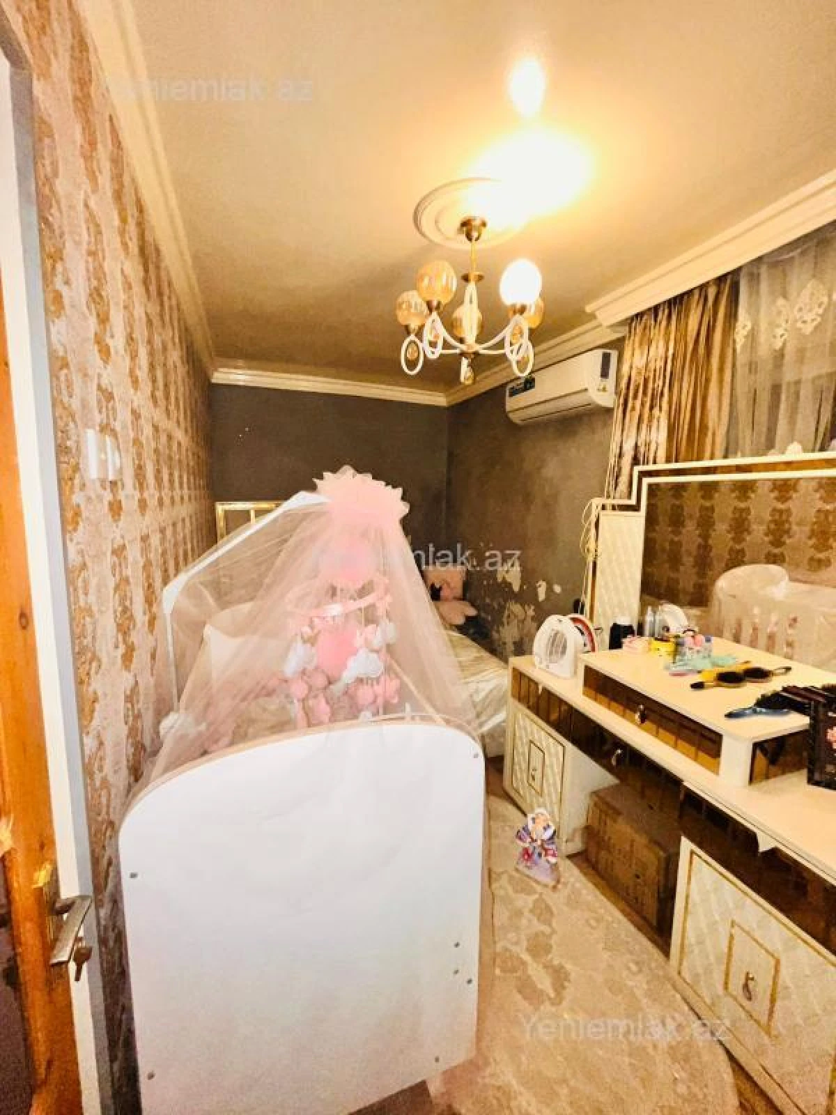 Satılır 2 otaqlı köhnə tikili 45 m²