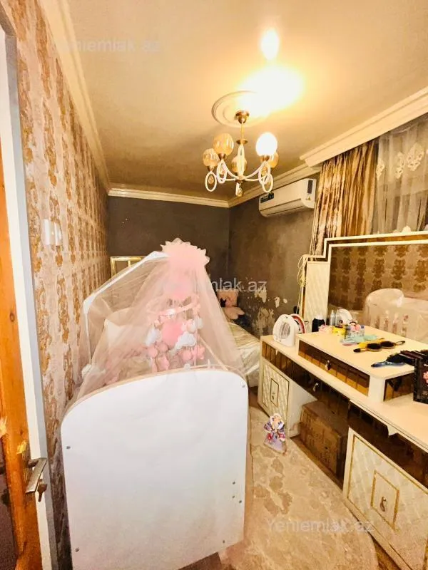 Satılır 2 otaqlı köhnə tikili 45 m²