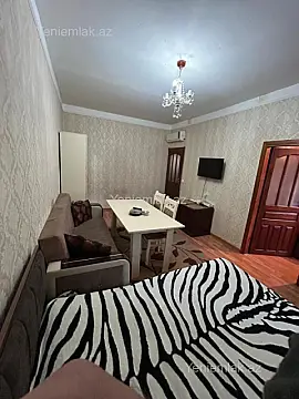 Satılır 1 otaqlı köhnə tikili 40 m²