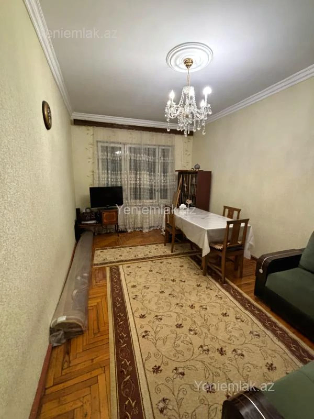 Satılır 4 otaqlı köhnə tikili 120 m²
