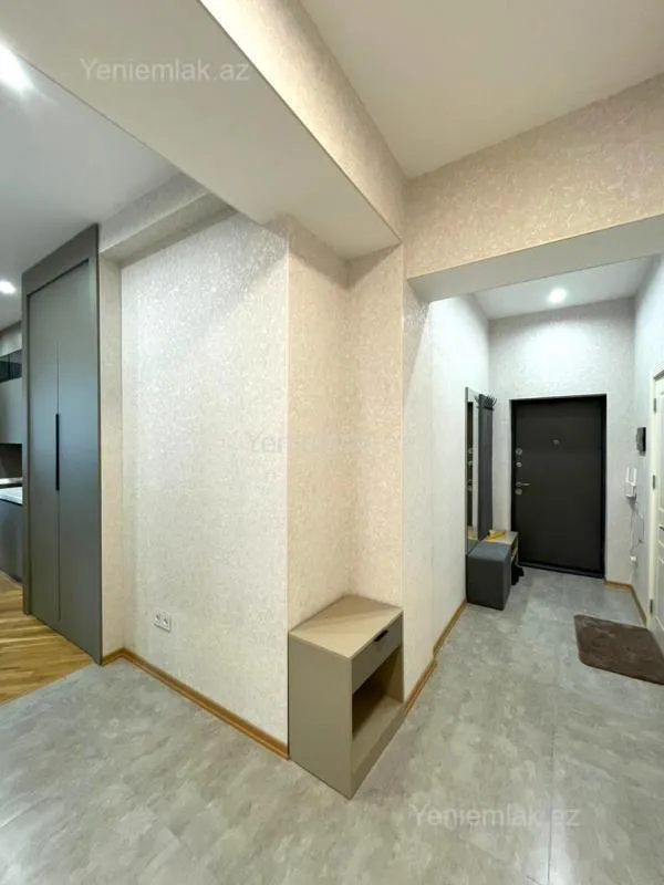 Satılır 3 otaqlı yeni tikili 102 m²