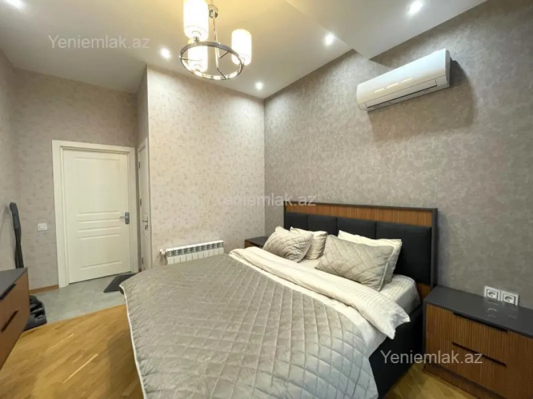 Satılır 3 otaqlı yeni tikili 102 m²