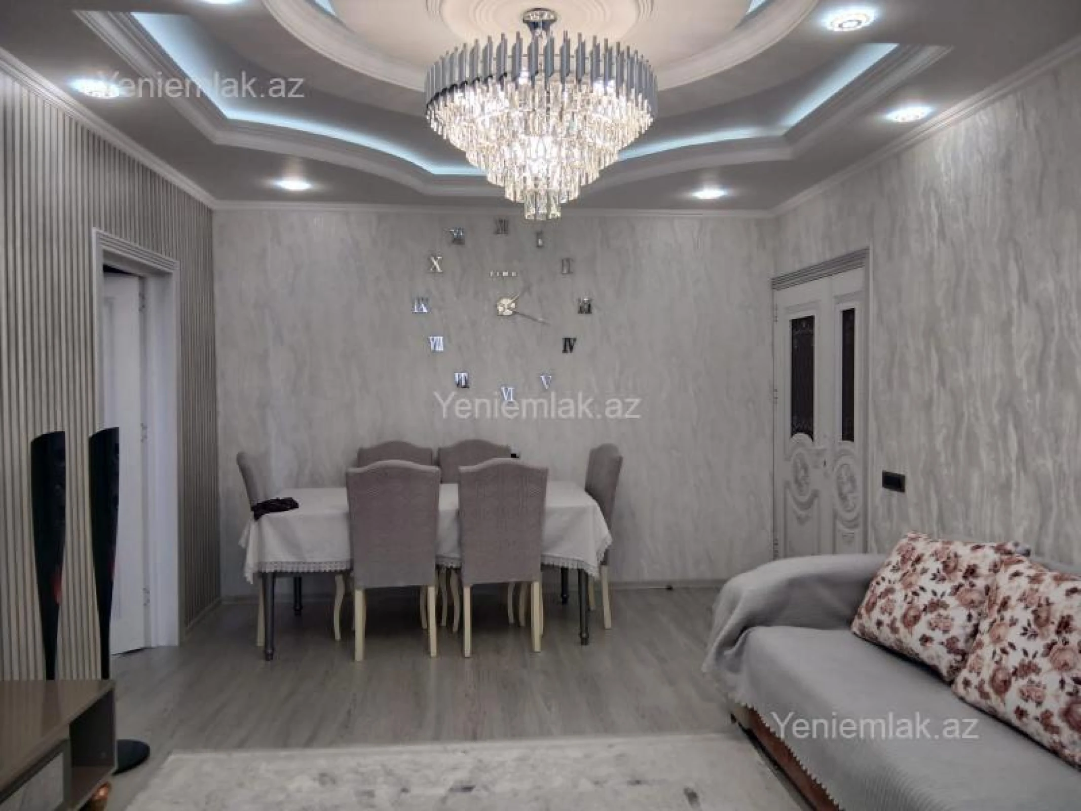 Satılır 4 otaqlı köhnə tikili 100 m²