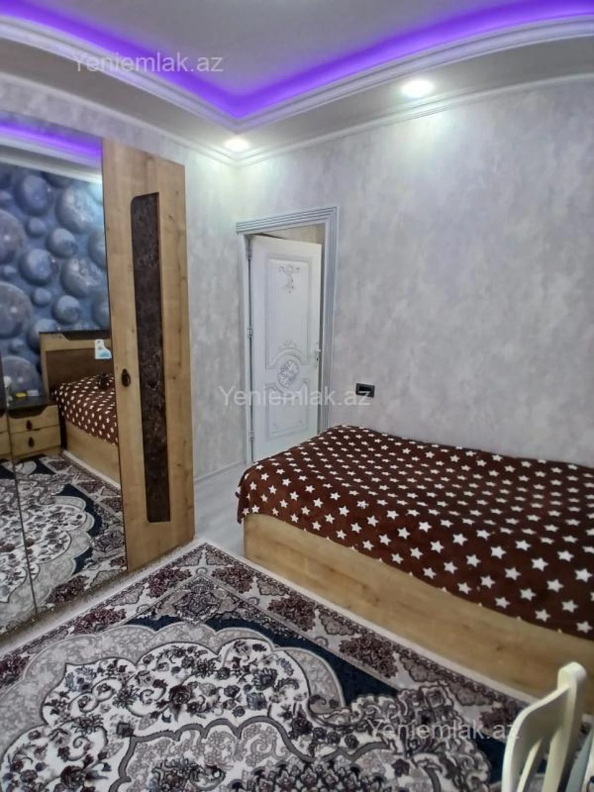 Satılır 4 otaqlı köhnə tikili 100 m²