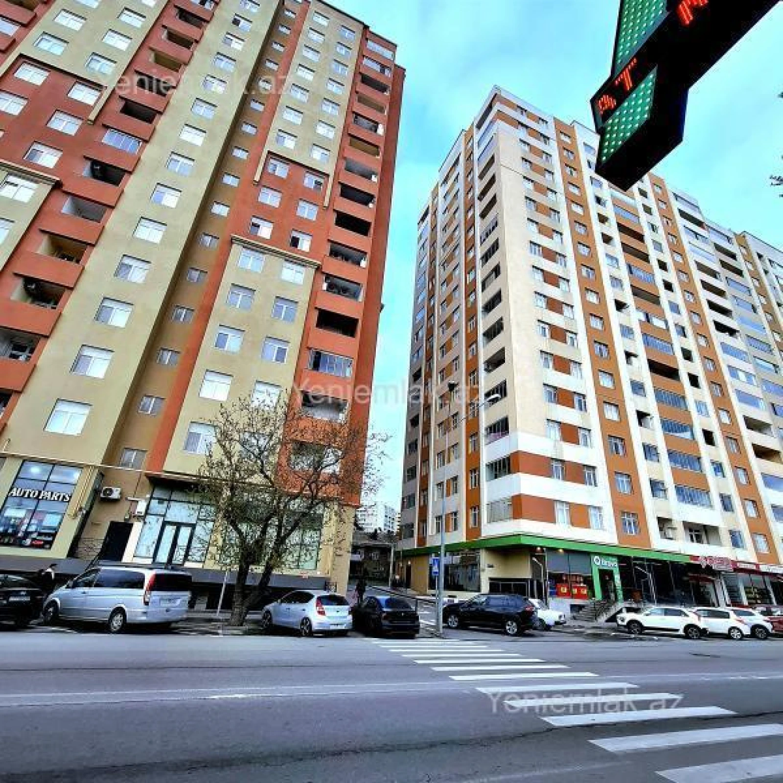 Satılır 2 otaqlı yeni tikili 92 m²