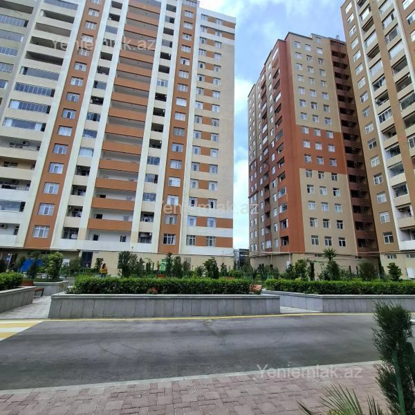 Satılır 2 otaqlı yeni tikili 92 m²