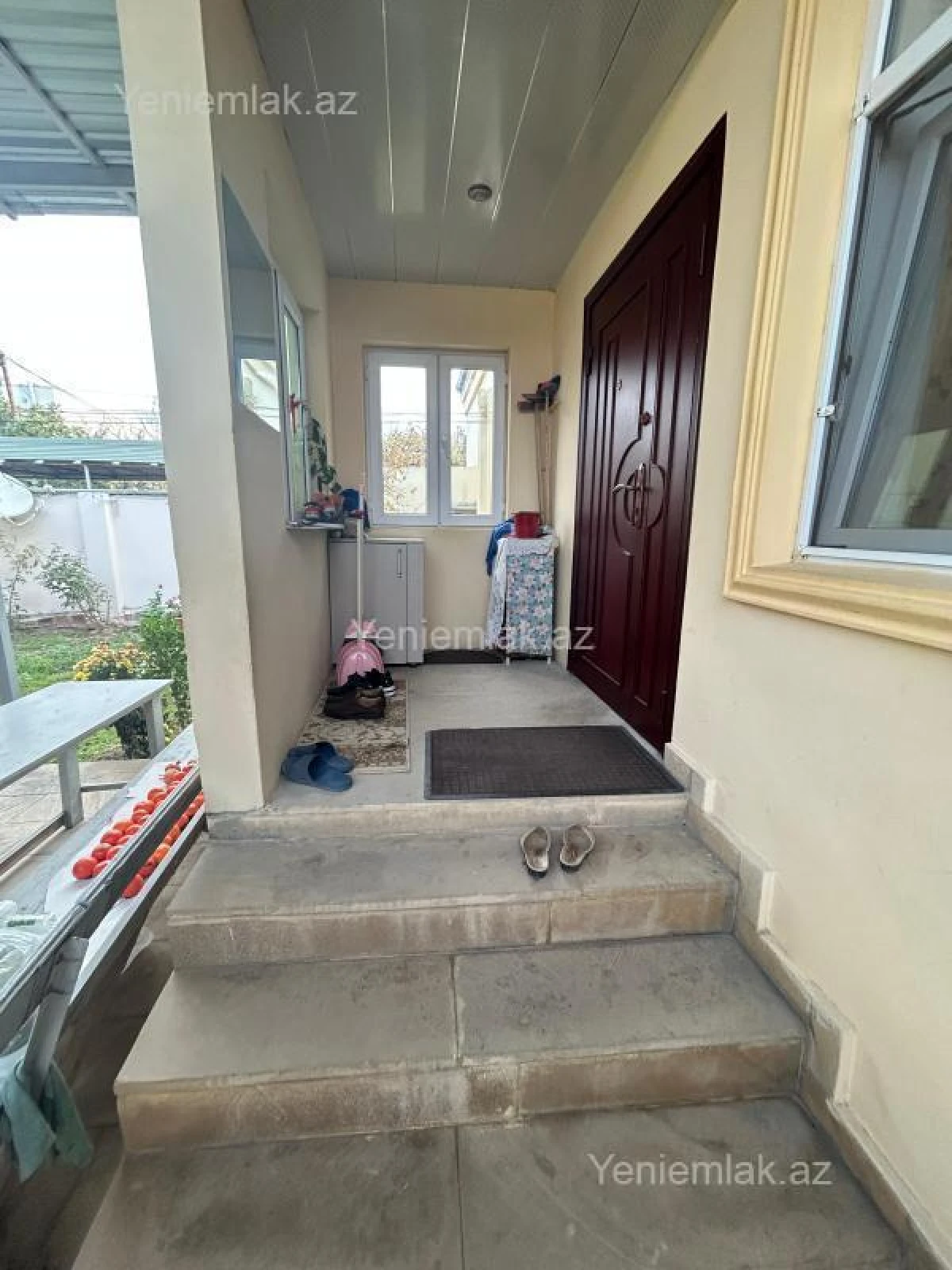 Satılır 5 otaqlı həyət evi 160 m²