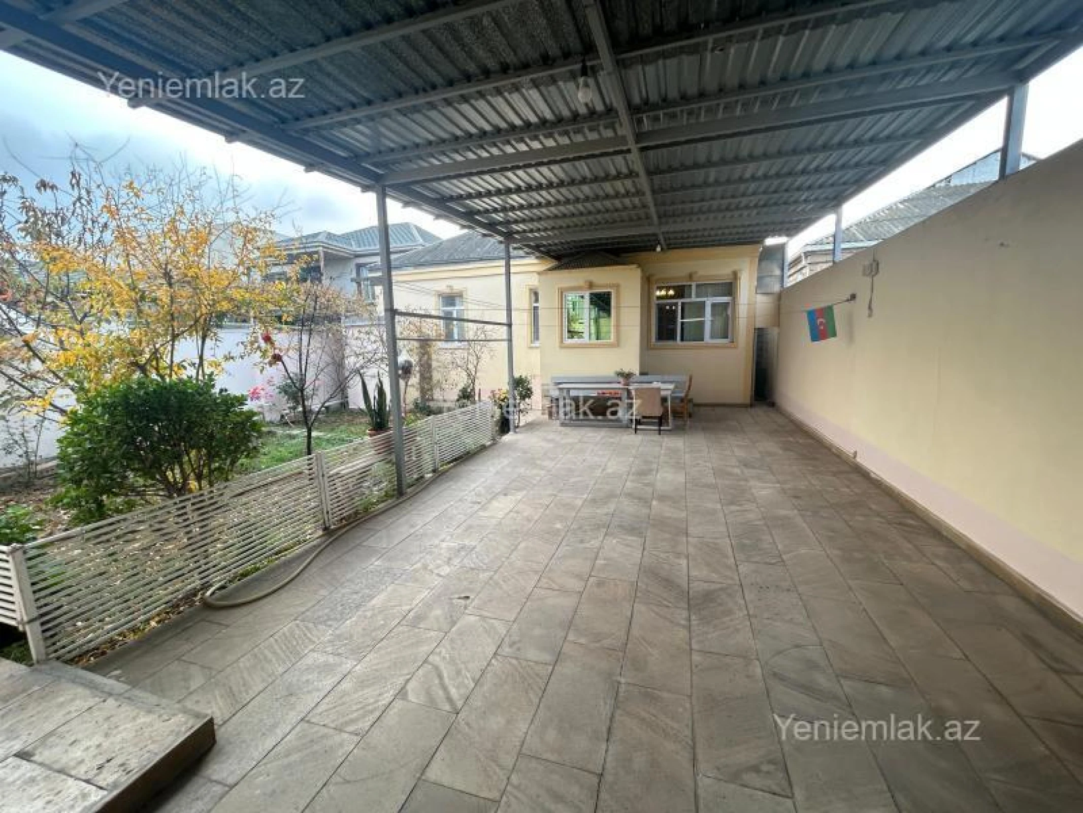 Satılır 5 otaqlı həyət evi 160 m²