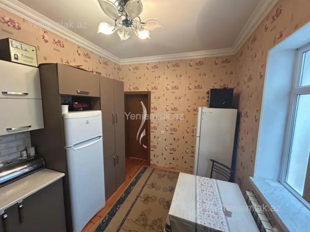 Satılır 5 otaqlı həyət evi 160 m²