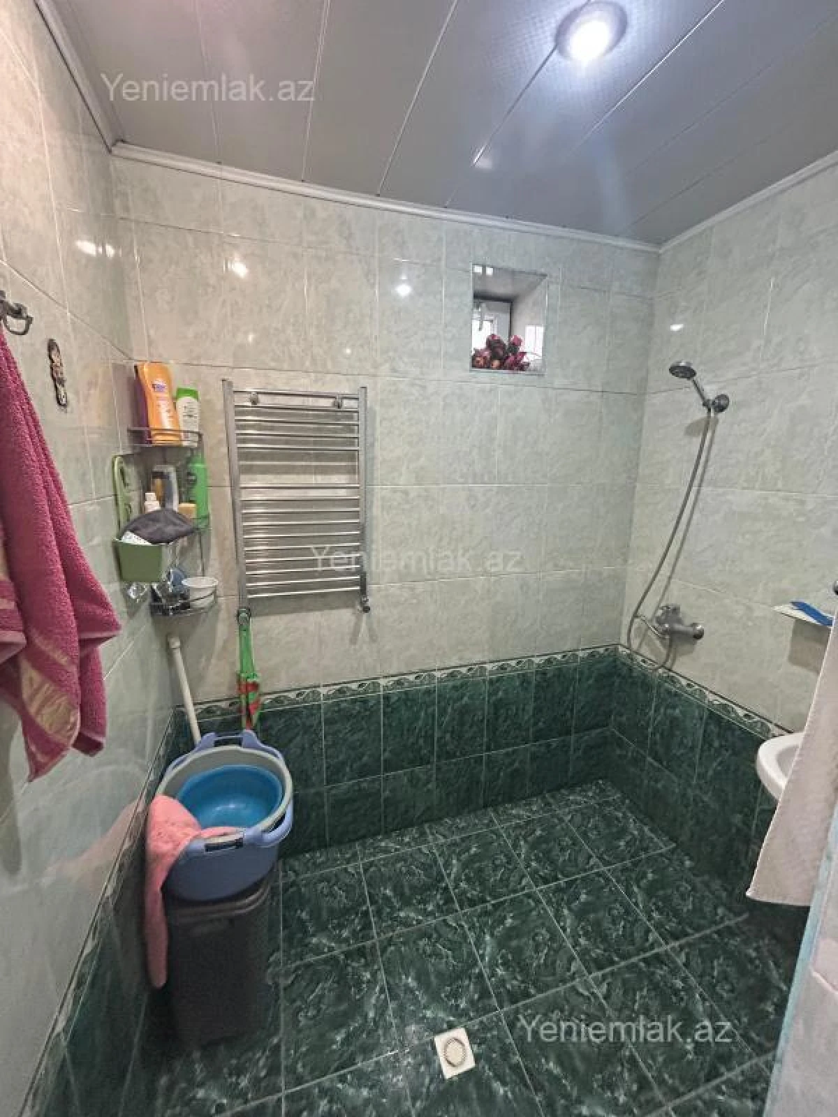 Satılır 5 otaqlı həyət evi 160 m²