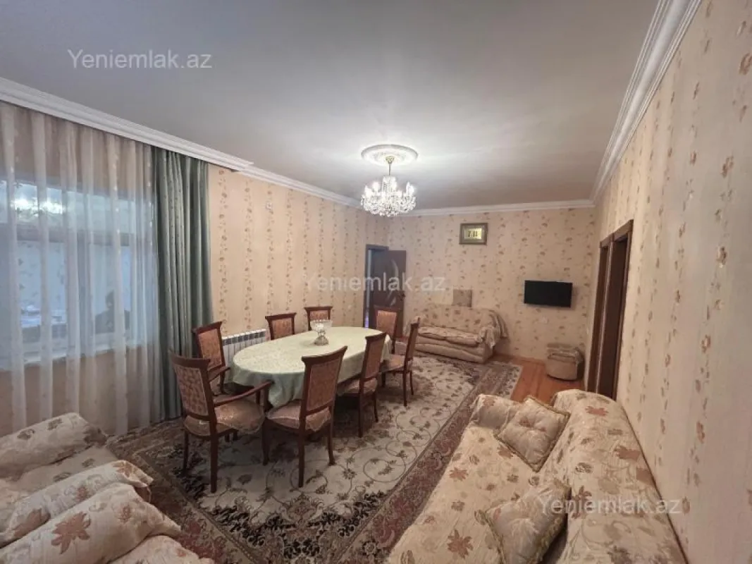 Satılır 5 otaqlı həyət evi 160 m²