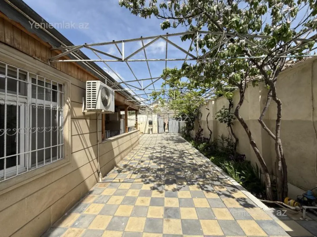 Satılır 3 otaqlı həyət evi 100 m²
