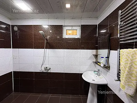 Satılır 3 otaqlı həyət evi 100 m²