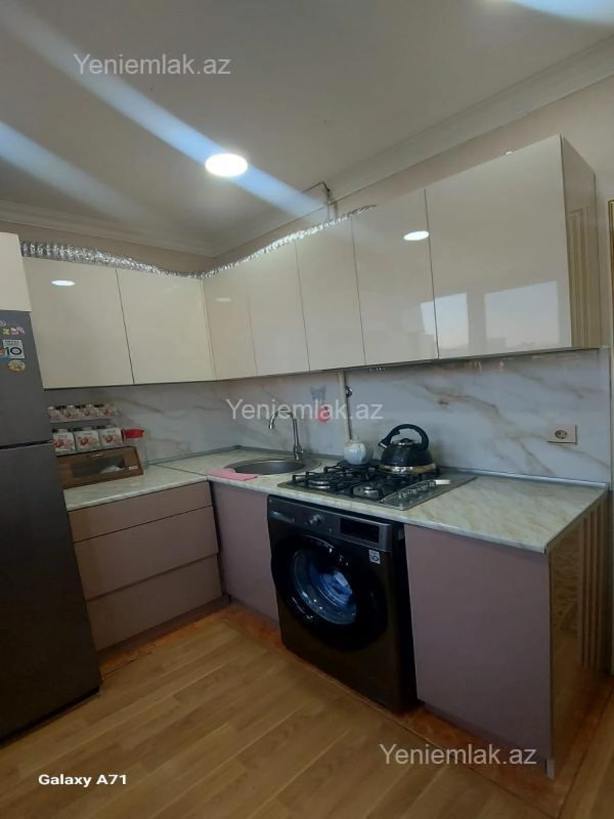 Satılır 3 otaqlı köhnə tikili 87 m²