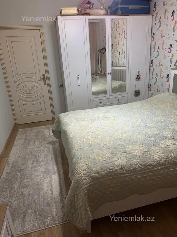 Satılır 3 otaqlı köhnə tikili 87 m²