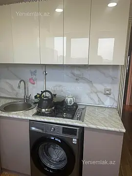Satılır 3 otaqlı köhnə tikili 87 m²