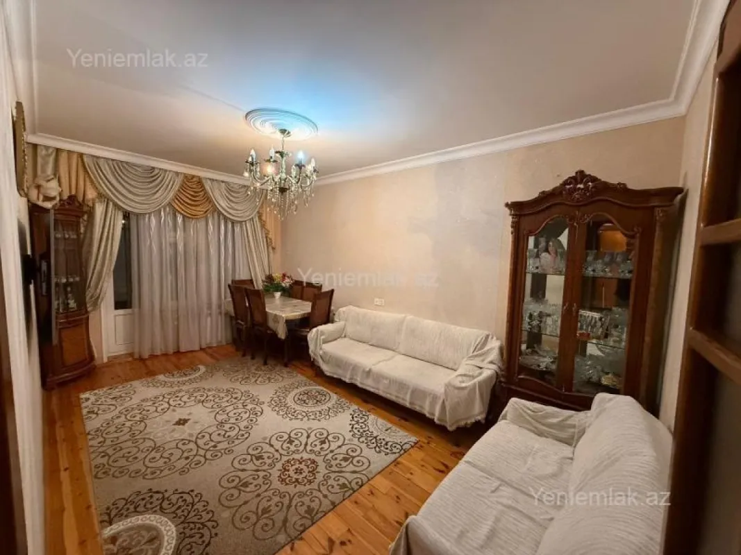 Satılır 3 otaqlı köhnə tikili 88 m²