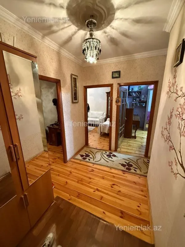 Satılır 3 otaqlı köhnə tikili 88 m²