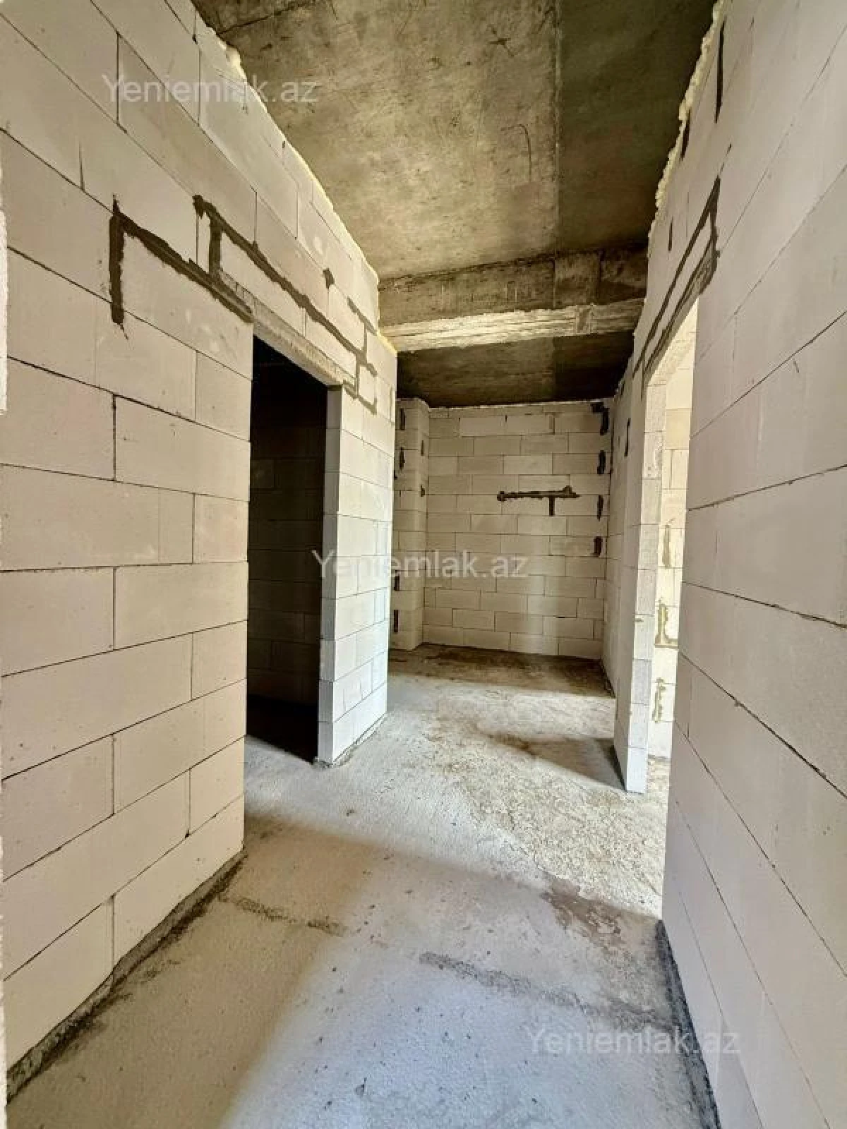 Satılır 2 otaqlı yeni tikili 82 m²