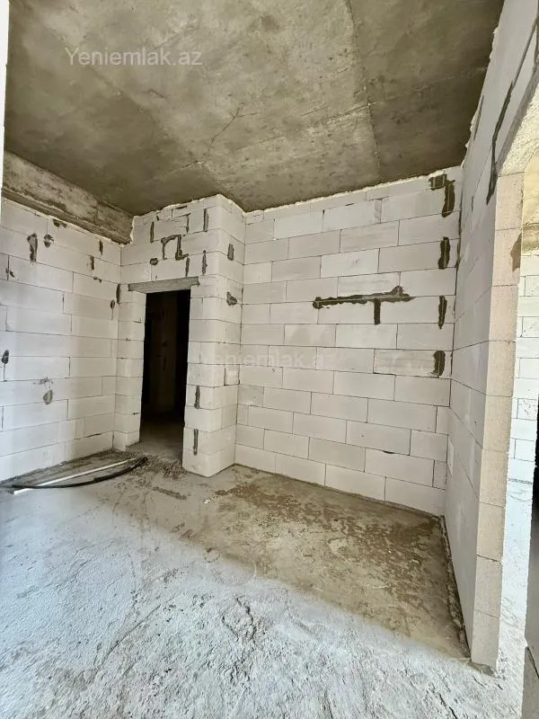 Satılır 2 otaqlı yeni tikili 82 m²