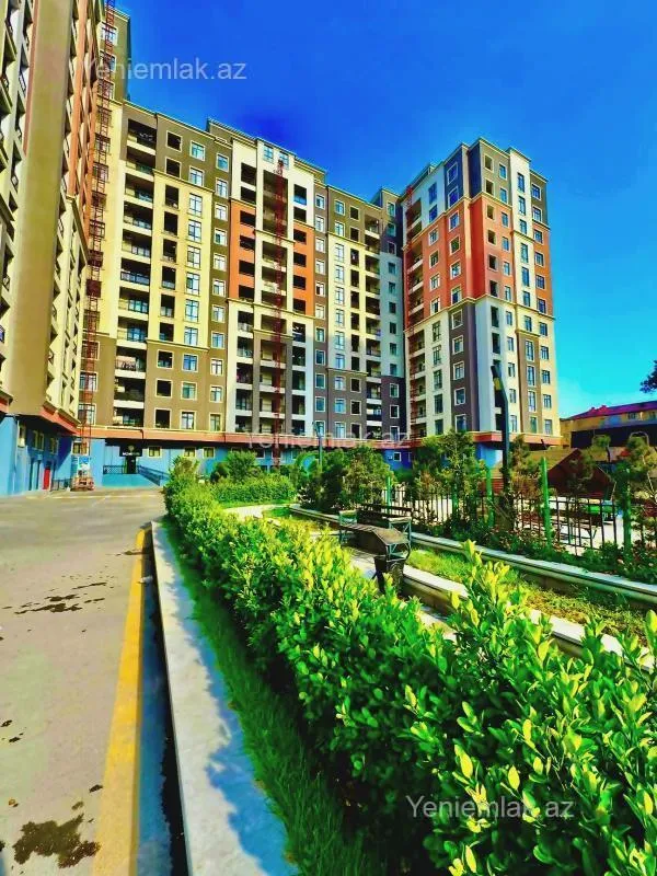Satılır 2 otaqlı yeni tikili 82 m²