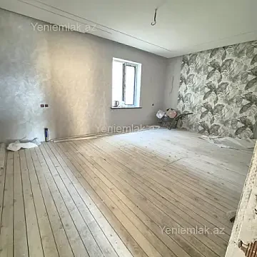 Satılır 5 otaqlı həyət evi 200 m²