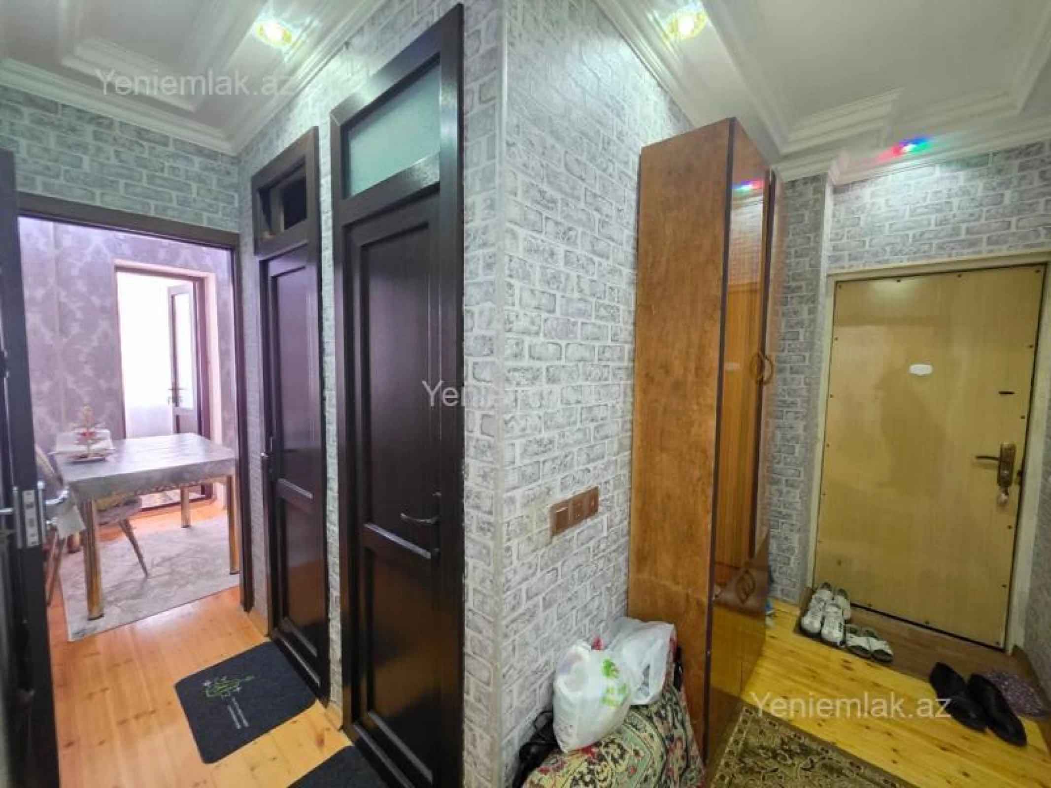 Satılır 2 otaqlı köhnə tikili 40 m²