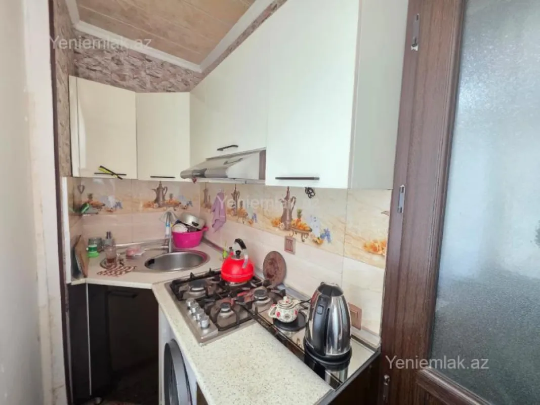 Satılır 2 otaqlı köhnə tikili 40 m²